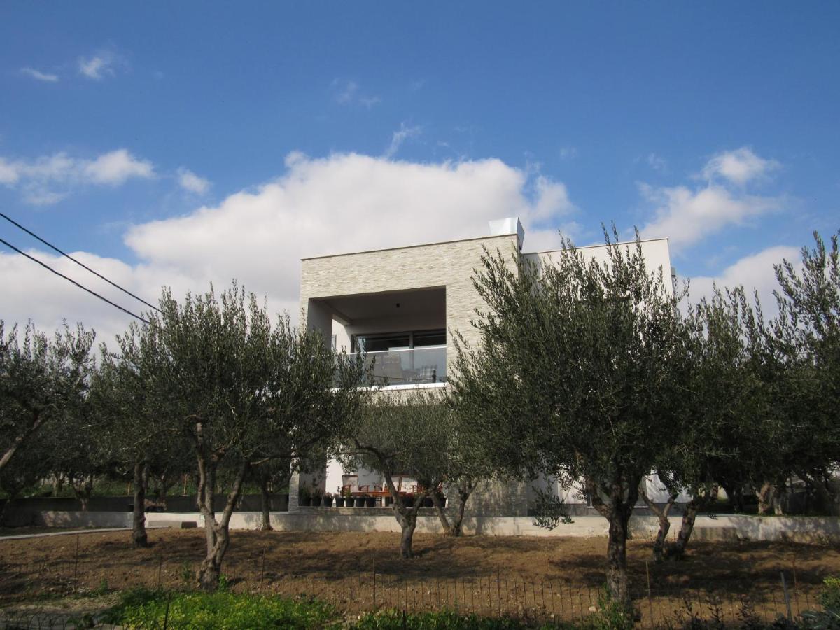 特罗吉尔Olives Garden公寓 外观 照片